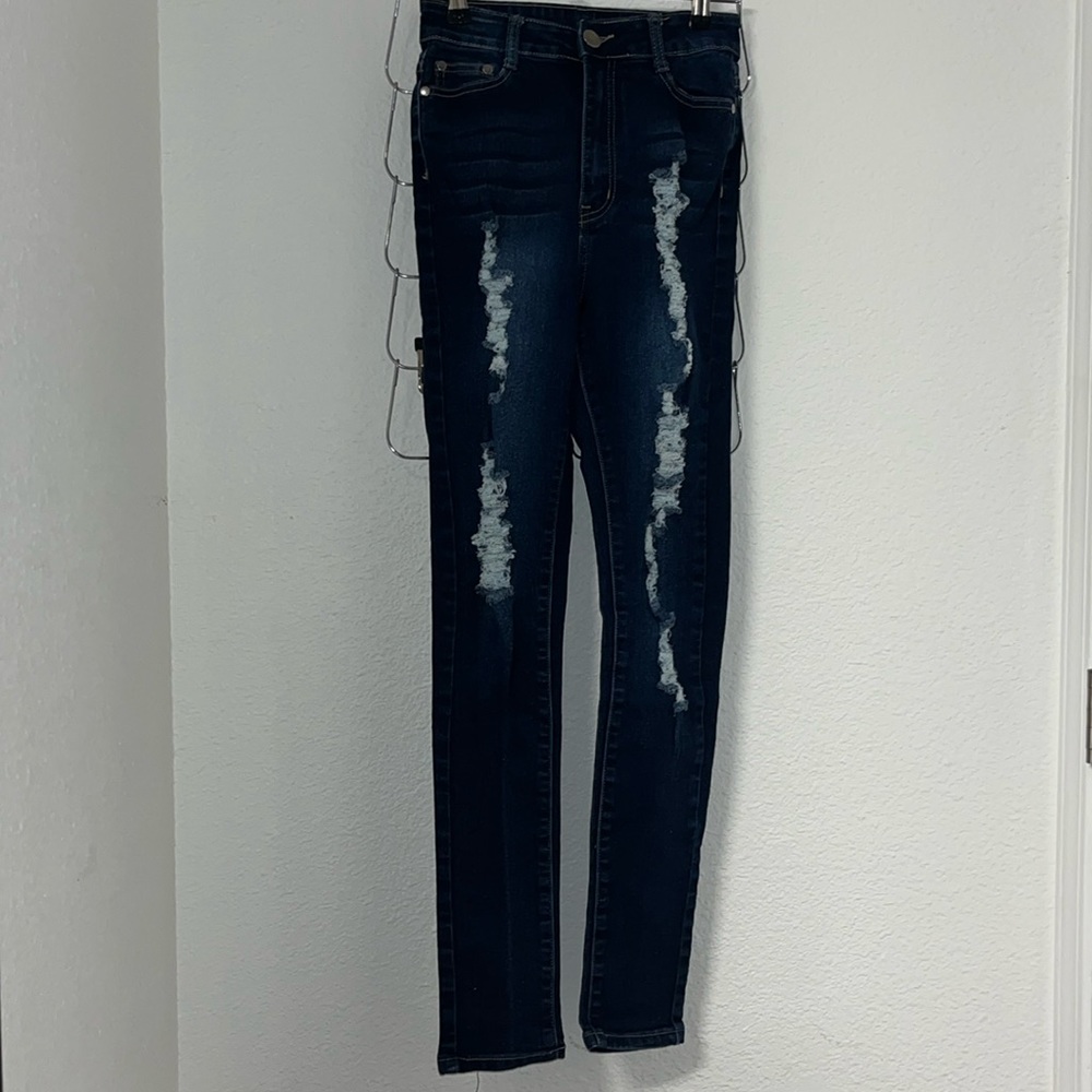 Dark wash skinny jeans